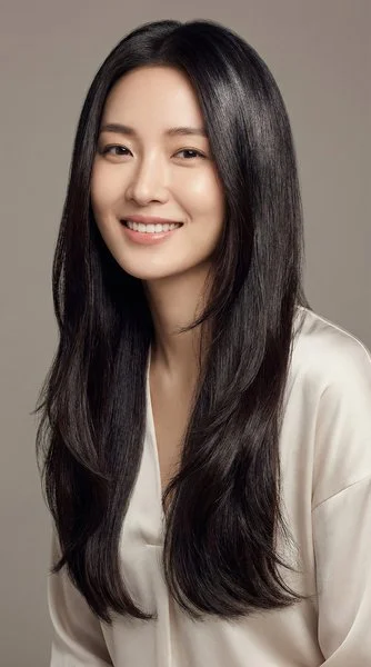 Women's Haircut - Long Hair Modern Style